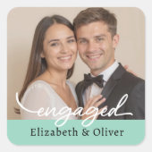 Aangepaste fotonaam Verloving Modern Script Vierkante Sticker (Voorkant)