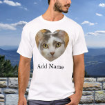 Aangepaste fotonaamtekst Aangepast T-shirt<br><div class="desc">Upload een foto, voeg tekst toe, en creëer gemakkelijk uw gepersonaliseerde foto t-shirt. Klik OP VERDER AANPASSEN om de tekstkleur te wijzigen. U kunt dit ONTWERP overdragen op andere Zazzle producten en het aanpassen om de meeste Zazzle punten te passen. De standaard design van Studio worden gemaakt in high-resolution vectorgrafiek...</div>