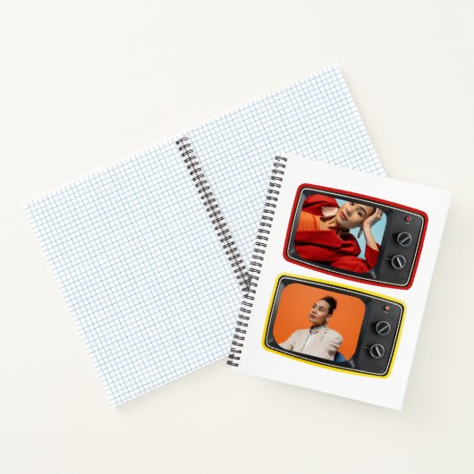 Aangepaste foto's in  tv's Pop Art Style Notitieboek (Binnen)