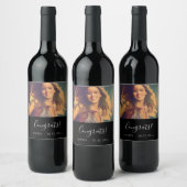 Aangepaste fototekst gefeliciteerd feest zwart wijn etiket (Flessen)