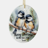 Aangepaste gedateerde Schattigee Chickadee BirdsOn Keramisch Ornament (Rechts)