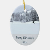 Aangepaste gedateerde sneeuw skiën skiër winterspo keramisch ornament (Achterkant)