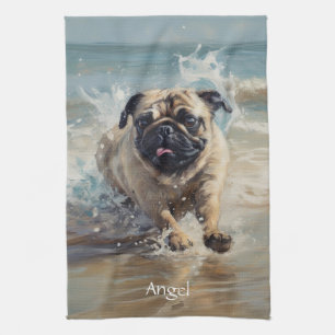 Aangepaste Gelukkige Pug aan het Strand Theedoek