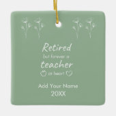 Aangepaste Gepensioneerde Leraar Sage Groen Monogr Keramisch Ornament (Voorkant)