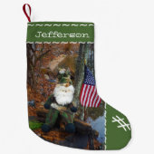 Aangepaste gepersonaliseerde naam Camouflage Santa Kleine Kerstsok (Voorkant)