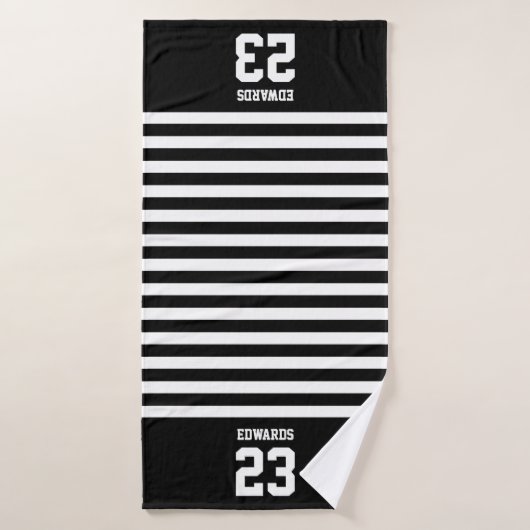 Aangepaste gestreepte sporten genummerd met naam badhanddoek (Badhanddoek)
