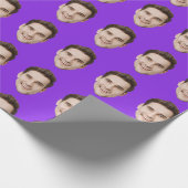 Aangepaste gezicht gepersonaliseerde verjaardag br cadeaupapier (Hoek)