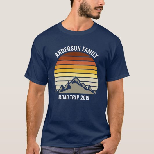 Aangepaste gezinshereniging - Sunset Mountain Road T-shirt (Voorkant)