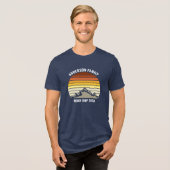 Aangepaste gezinshereniging - Sunset Mountain Road Tri-Blend Shirt (Voorkant volledig)