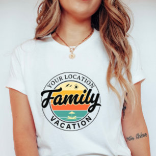 Aangepaste gezinsvakantie; Retro zomerstad badge T-shirt