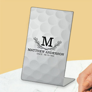 Aangepaste Golf Ball Pattern Name Monogram Age Reclamebord Met Voetstuk