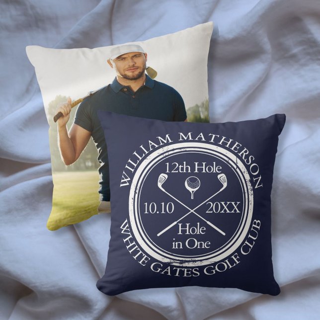 Aangepaste golfhole-in-één-foto Navyblauw Kussen (Custom Golf Hole in One Photo Navy Blue Throw Pillow)