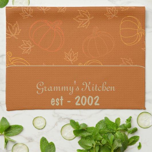 Aangepaste Grammy's Kitchen Fall Persoonlijk Theedoek (Gevouwen)