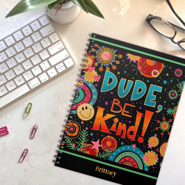 Aangepaste Grappige Kleurrijke Kerel Wees Aardig G Notitieboek