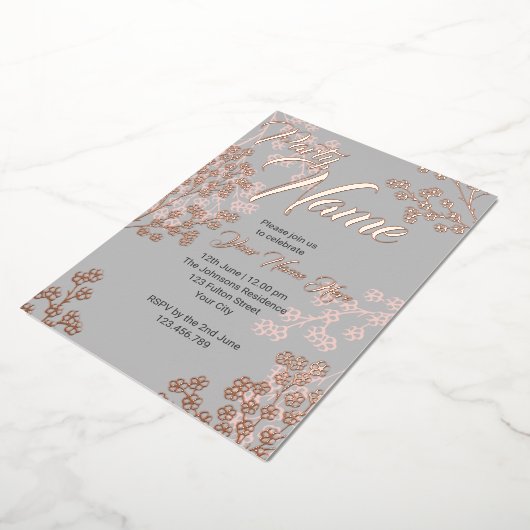 Aangepaste grijs roze elegante bloem bloeiend fees folie uitnodiging (Gedraaid)