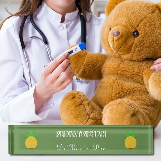 Aangepaste groene anananasappel voor pediatrische naambordje