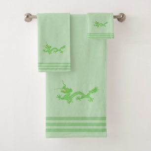Aangepaste groene draak & drie strepen op lichtgro bad handdoek
