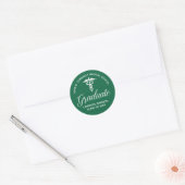 Aangepaste groene medische school afstudeerfeest ronde sticker (Envelop)