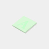 Aangepaste groene Monogram Post-it® notes (Schuin)