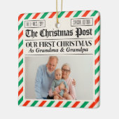 Aangepaste grootouders Onze Eerste Kerst Krant Keramisch Ornament (Links)