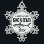 Aangepaste  haaienbank King Tin Sneeuwvlok Ornament<br><div class="desc">Gepersonaliseerde  haaienkoning van het strand kerstornament. ~</div>