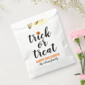 Aangepaste halloween trick or treat modern script bedankzakje (Gezegeld)