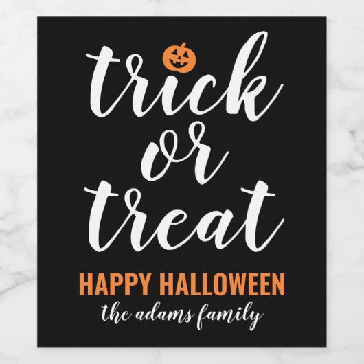 Aangepaste halloween trick or treat modern script wijn etiket (Enkel label)