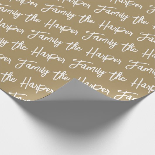 Aangepaste handtekening voor familie Modern script Cadeaupapier (Hoek)