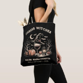 Aangepaste heksige wijn – Salem Halloween Trip Tote Bag (Dichtbij)