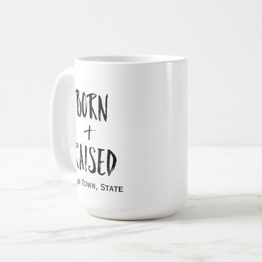 Aangepaste Hometown Born en verhoogde koffie-Mok Koffiemok (Voorkant links)