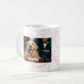 Aangepaste Hond Foto en Naam Licht Roze Bow Patroo Koffiemok (Voorkant links)