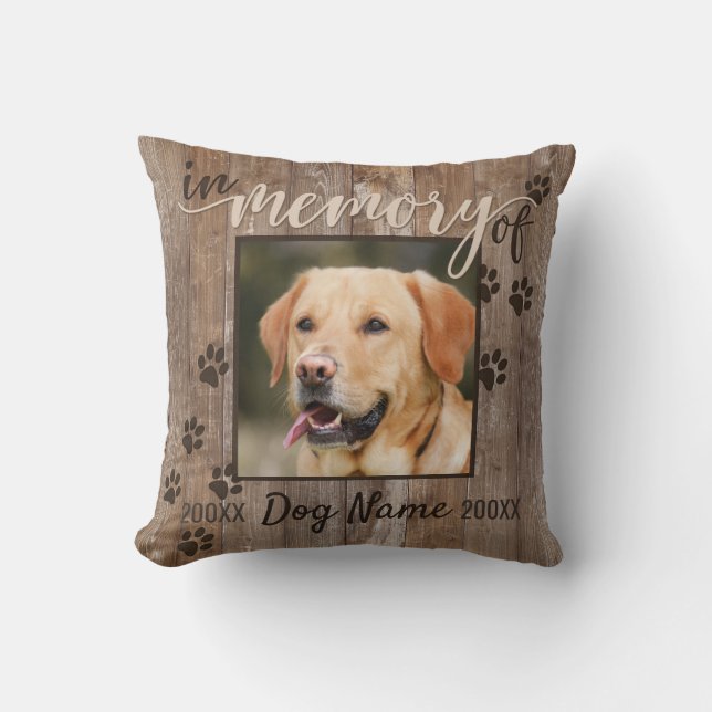 Aangepaste Hond Gedenkteken Rustieke Hout Look Kussen (Voorkant)
