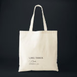 Aangepaste huwelijksontvangst tote bag<br><div class="desc">Introductie van onze Aangepaste Trouwlocatie Welkom Bedankt Tas - een perfecte combinatie van moderne elegantie en eenvoud. Ontworpen met een minimalistische esthetiek, is deze veelzijdige tas een ideale cadeau voor je huwelijksgasten of bruidsmeisjes. Of je nu op zoek bent naar een gedenkwaardige verwelkomingservaring, je dankbaarheid wilt uiten of een praktische...</div>