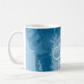 Aangepaste Indigo Blue Shibori Abstract Monogram N Koffiemok (Links)