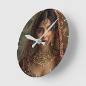 Aangepaste Indische meisje foto  Modern cadeau Ronde Klok (Hoek)
