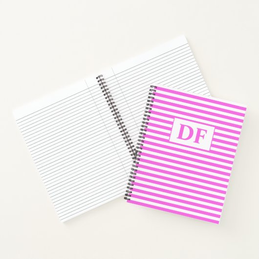Aangepaste Initialen Roze/Witte Strepen Notitieboe Notitieboek (Binnen)