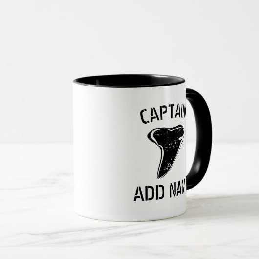 Aangepaste kapitein naam mok haaientand koffie (Voorkant rechts)