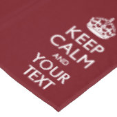 Aangepaste Keep Calm en Jouw tekst Burgundy Tafelkleed (Gekanteld)