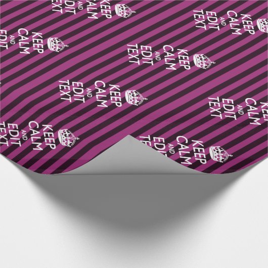 Aangepaste KEEP CALM Jouw tekst Fuchsia Stripes Cadeaupapier (Hoek)