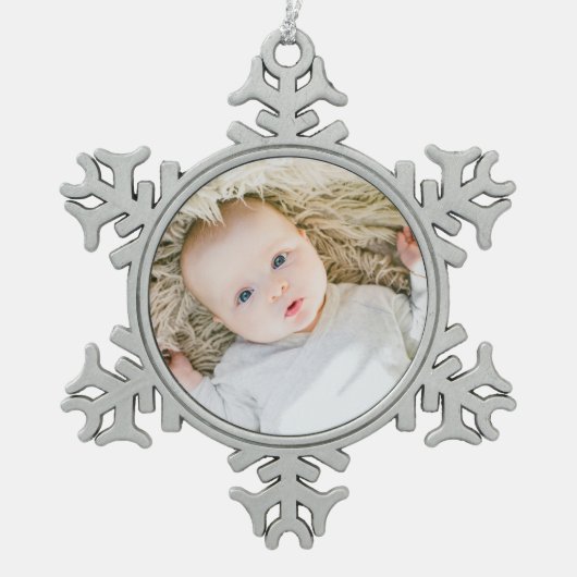 Aangepaste kerstfoto voor baby's eerste kerstfeest tin sneeuwvlok ornament (Voorkant)