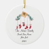 Aangepaste kerstgezinsuitslagen keramisch ornament (Voorkant)