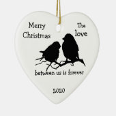 Aangepaste kerstliefde tussen ons citaat keramisch ornament (Rechts)