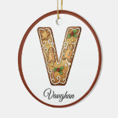 Aangepaste Kerstmis Gingerbread Letter V Monogram Keramisch Ornament (Links)
