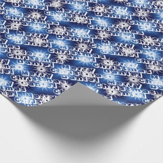 Aangepaste kerstnaam Snowflakes Blue Cadeaupapier (Hoek)