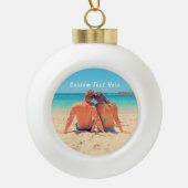 Aangepaste kerstversiering met fototekst Uw foto's Keramische Bal Ornament (Voorkant)