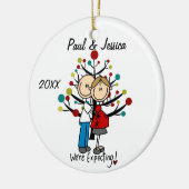 Aangepaste kerstversiering voor verwacht paar keramisch ornament (Links)