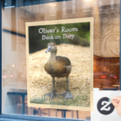 Aangepaste kinderkamer eend op wacht naam ontwerp raamsticker (Cafe Raam)
