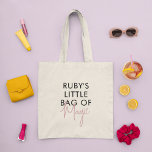 Aangepaste kleine tas van Magic Minimalist Modern<br><div class="desc">Deze canvas tas is een stijlvol en functioneel accessoire dat het beste van beide werelden combineert: leuke en speelse typografie met een minimalistisch design dat het veelzijdig en eenvoudig te draag met elke outfit en een handvol design van verfijning en elegantie aan de algehele look toevoegt. Het typografische ontwerp is...</div>