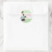 Aangepaste kleur huisvrouw koken bakken voedsel la ronde sticker (Tas)