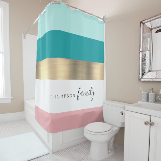 Aangepaste kleurrijke gestripte familienaam douchegordijn (In situ)
